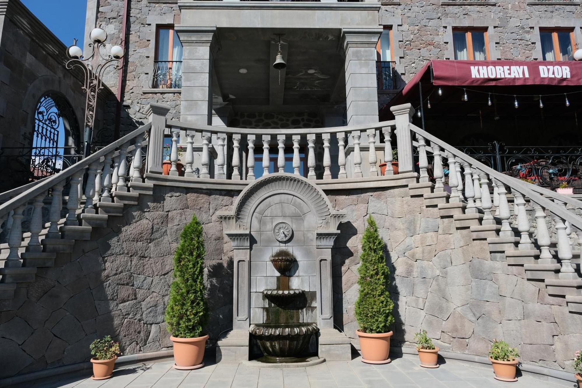 Khoreayi Dzor Goris Exterior photo
